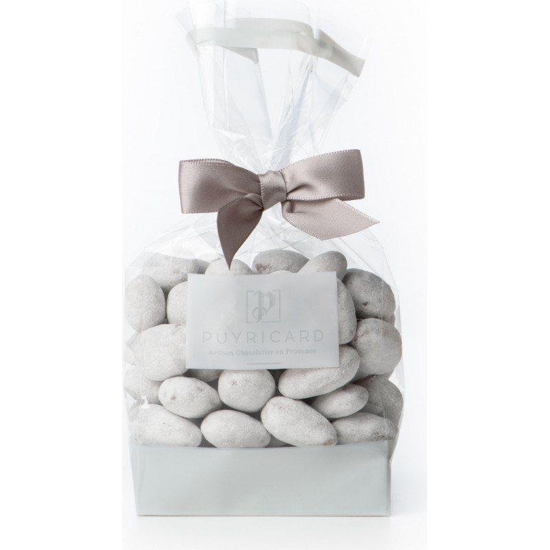 A BAG OF AMANDAS AND AVELINAS IN PRALINE AND ICING SUGAR 200 G